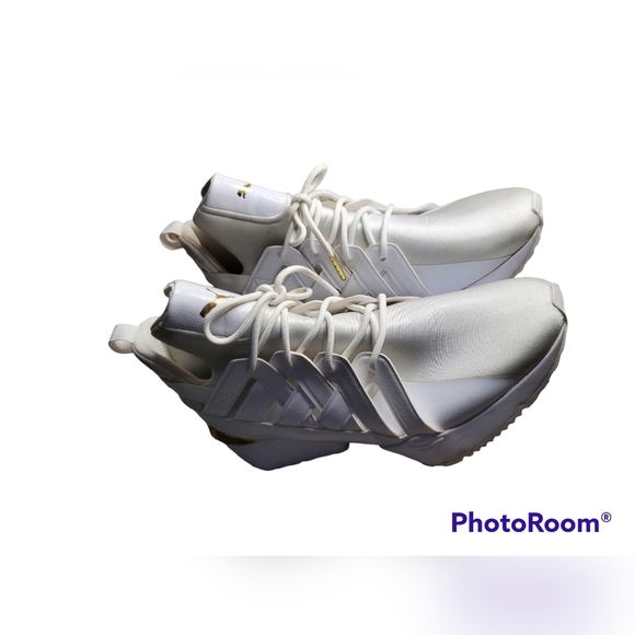 PUMA - Muse Echo New School Womens - Sz 11 - Picture 12 of 12